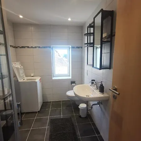 Apartment Monteurswohnung In Senftenberg